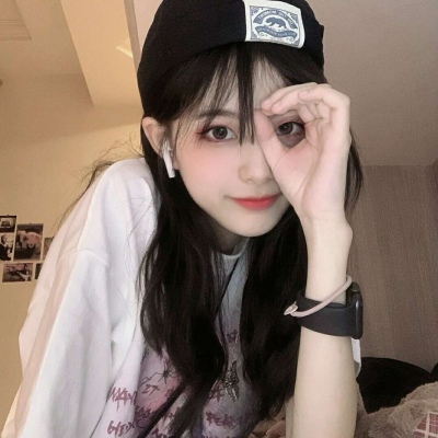HEYZO-1072美波あみな是位能到府服务的酒店小姐、一开始和你高兴的聊天喝酒、但她被你灌醉后很容易就把腿打开给干了、最后让肉棒肏到爽翻天！